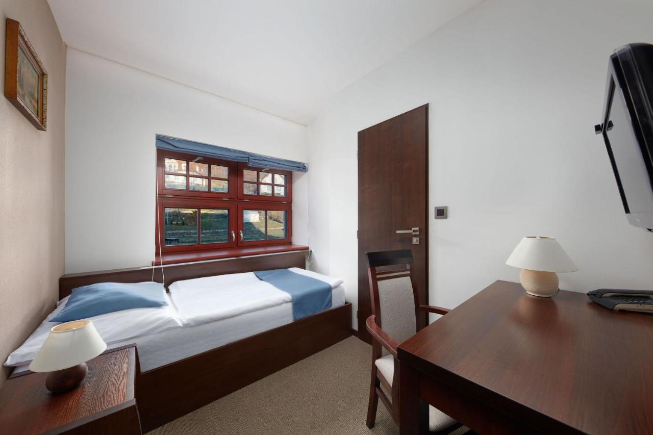 Hotel Slunny Dvur Jeseník Exteriör bild