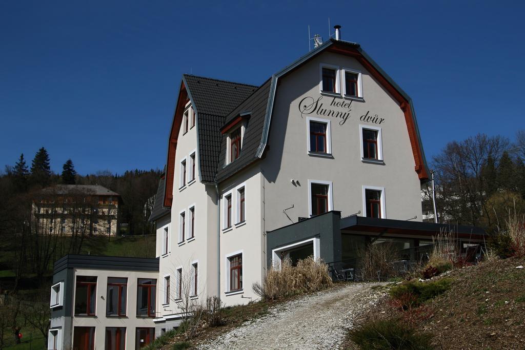 Hotel Slunny Dvur Jeseník Exteriör bild