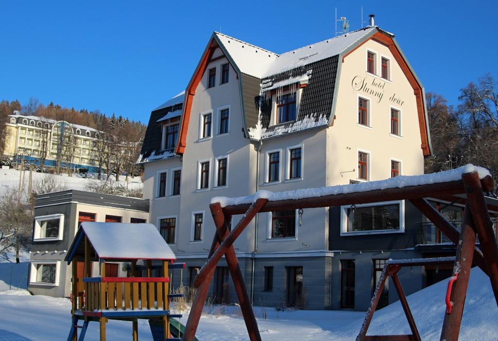 Hotel Slunny Dvur Jeseník Exteriör bild